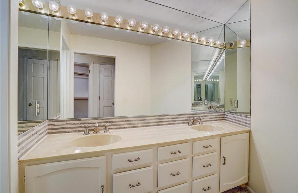603 Lake Street, Unit 307 Excelsior, MN 55331 - Photo 25 of 49 Gallery Image 25