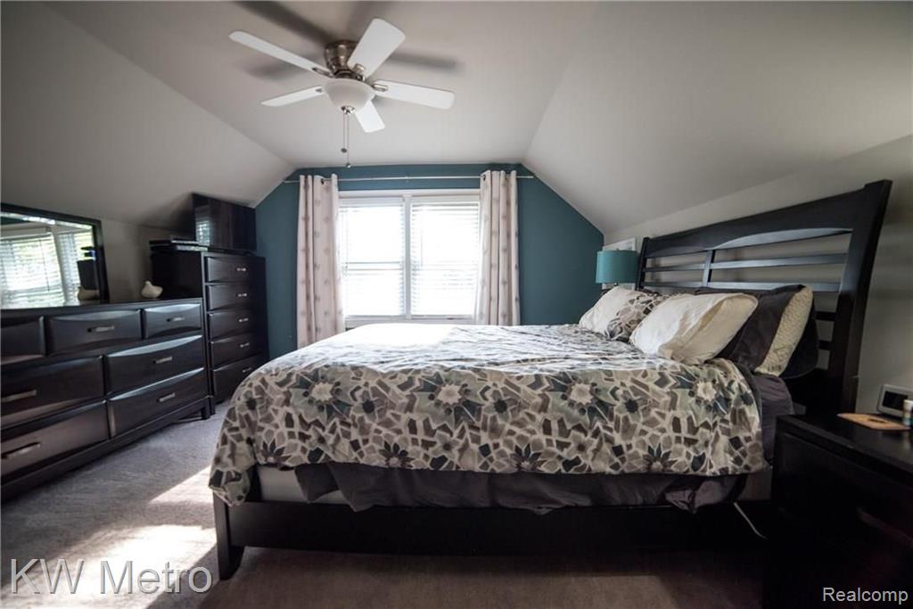 229 North Helen Avenue Rochester, MI 48307 - Photo 23 of 37