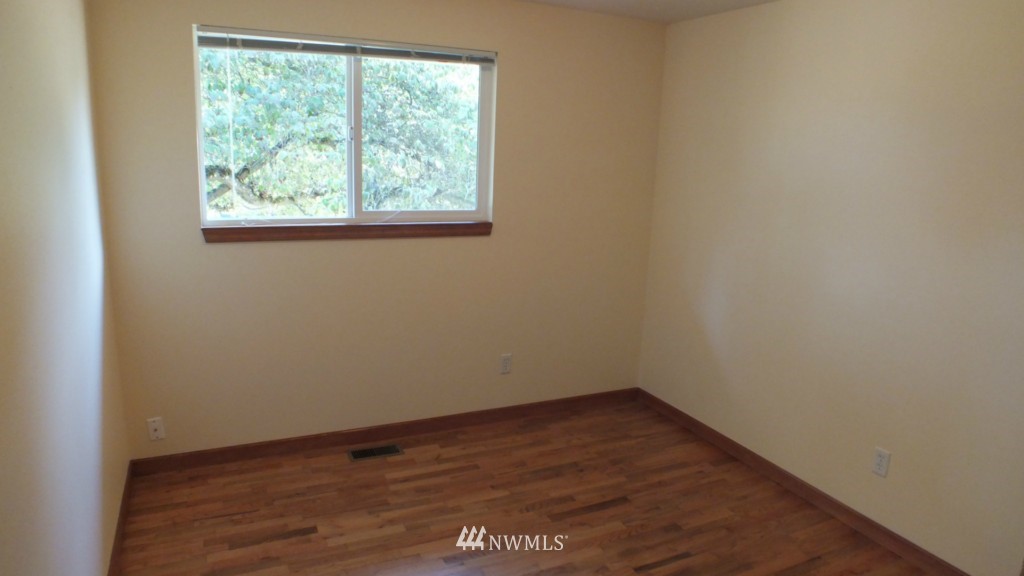 217 235th Place Southwest Bothell, WA 98021 - Photo 6 of 13
