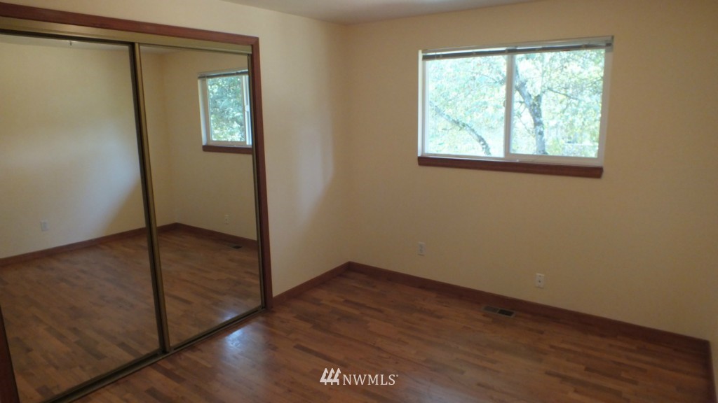 217 235th Place Southwest Bothell, WA 98021 - Photo 7 of 13