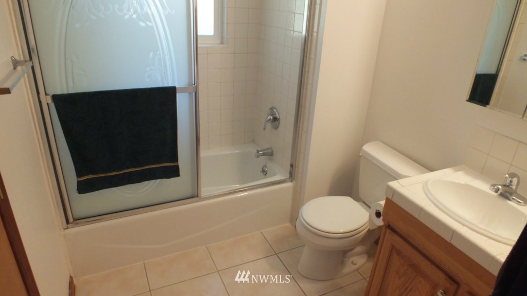 217 235th Place Southwest Bothell, WA 98021 - Photo 9 of 13