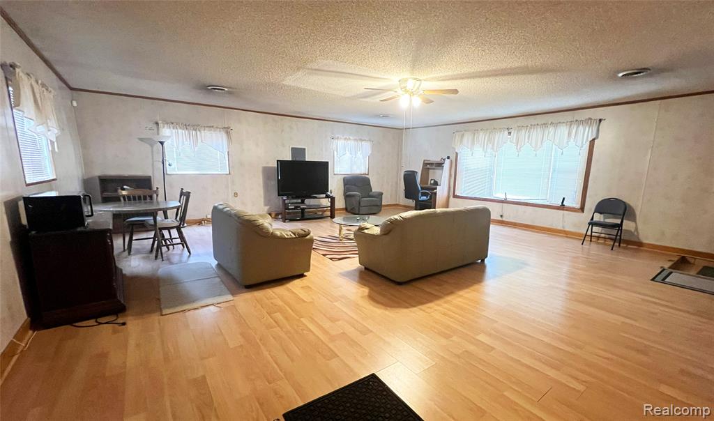 5163 North Linden Road Flint, MI 48504 - Photo 12 of 21 Gallery Image 12