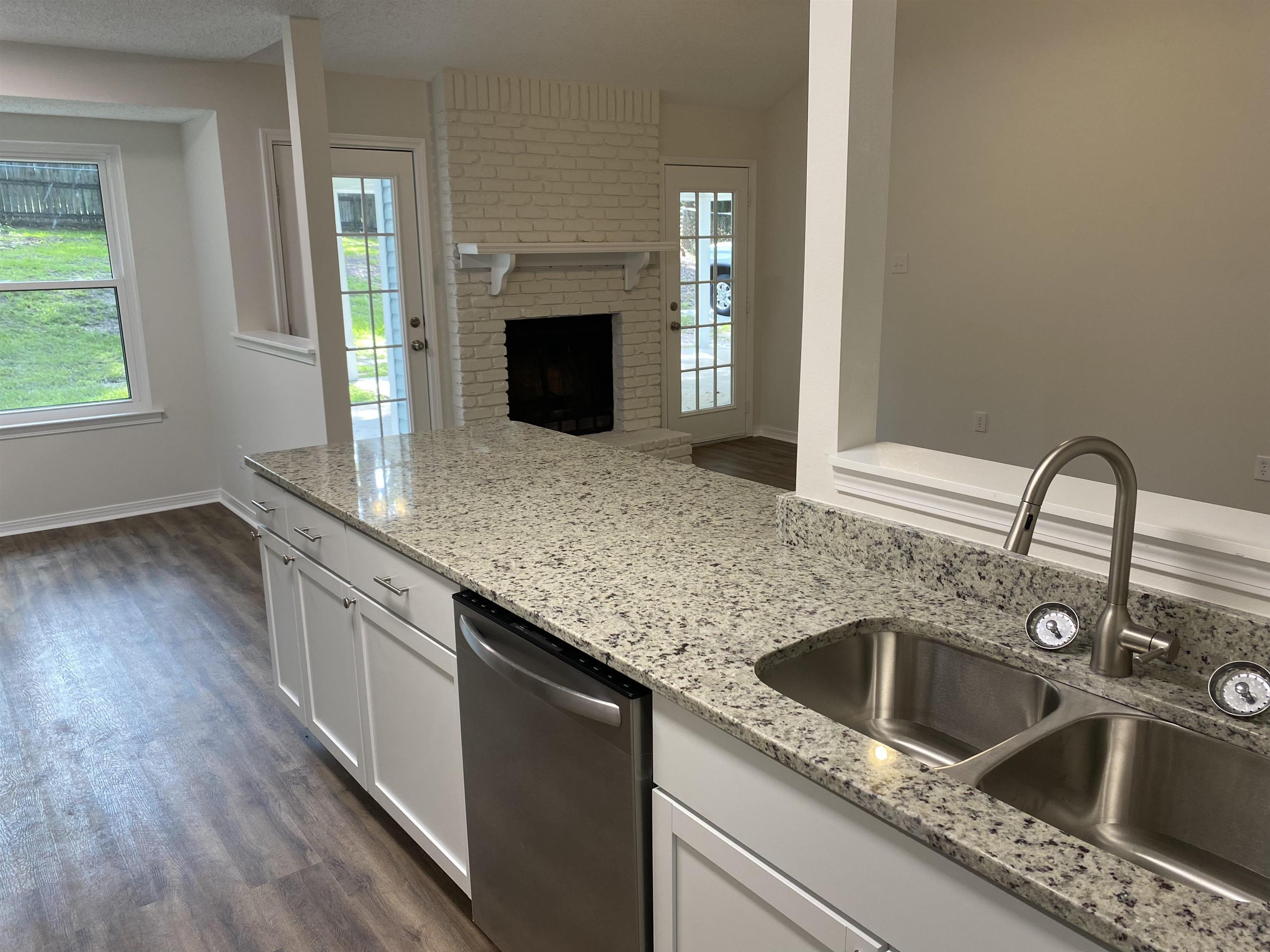214 Ridgewood Drive Daphne, AL 36526 - Photo 9 of 23