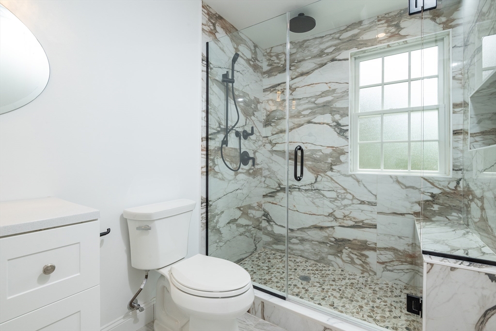 89 R Upland Road Winthrop, MA 02152 - Photo 14 of 33