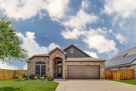 $300,000 | 5318 Madeline Grace Drive, Brookshire, TX 77423