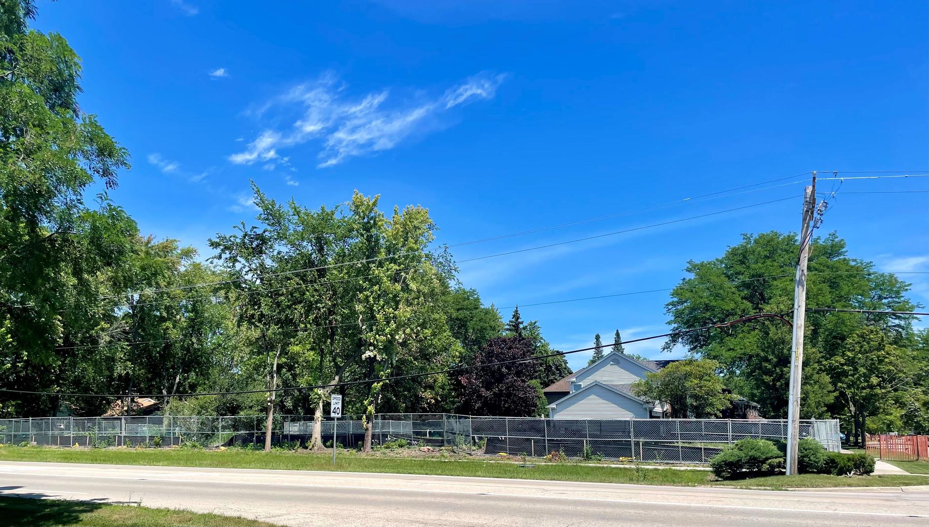 4080 Picardy Drive Northbrook, IL 60062 - Photo 2 of 4