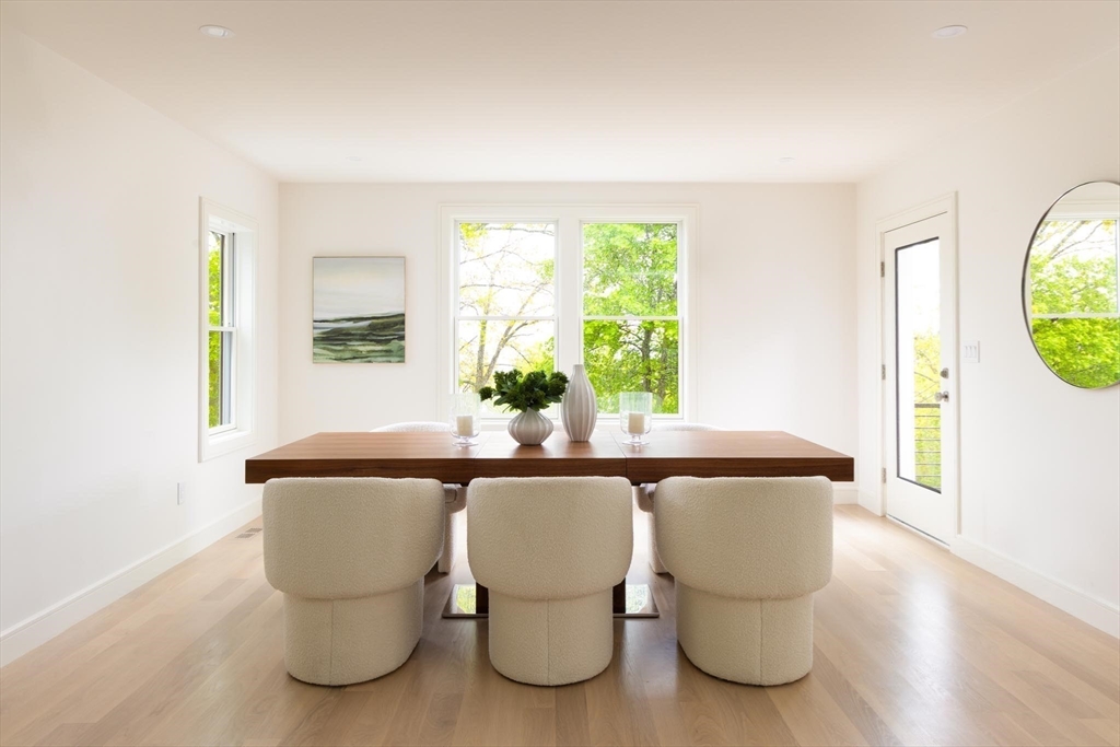 121 Jordan Road Brookline, MA 02446 - Photo 5 of 34 Gallery Image 5