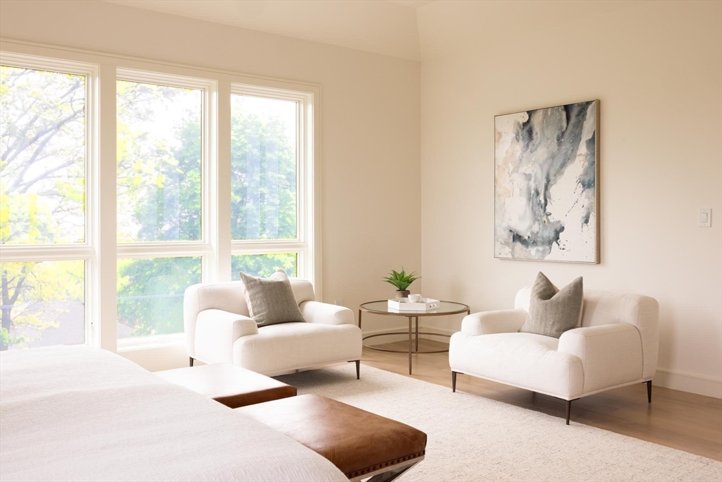 121 Jordan Road Brookline, MA 02446 - Photo 10 of 34 Gallery Image 10