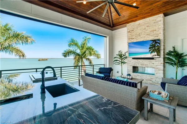 $5,875,000 | 55 Fairview Boulevard, Fort Myers Beach, FL 33931