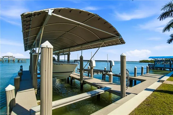 $5,875,000 | 55 Fairview Boulevard, Fort Myers Beach, FL 33931