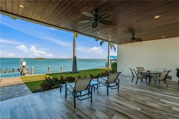 $5,875,000 | 55 Fairview Boulevard, Fort Myers Beach, FL 33931