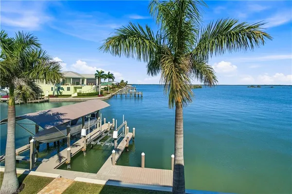$5,875,000 | 55 Fairview Boulevard, Fort Myers Beach, FL 33931