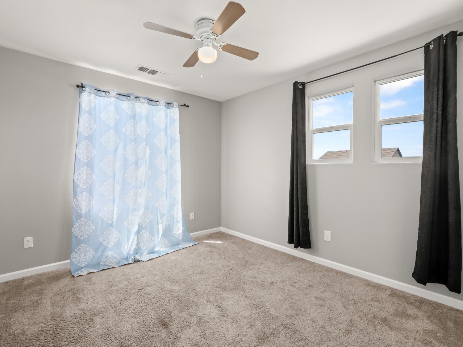 1359 Tevin Way Madera, CA 93637 - Photo 21 of 36 Gallery Image 21