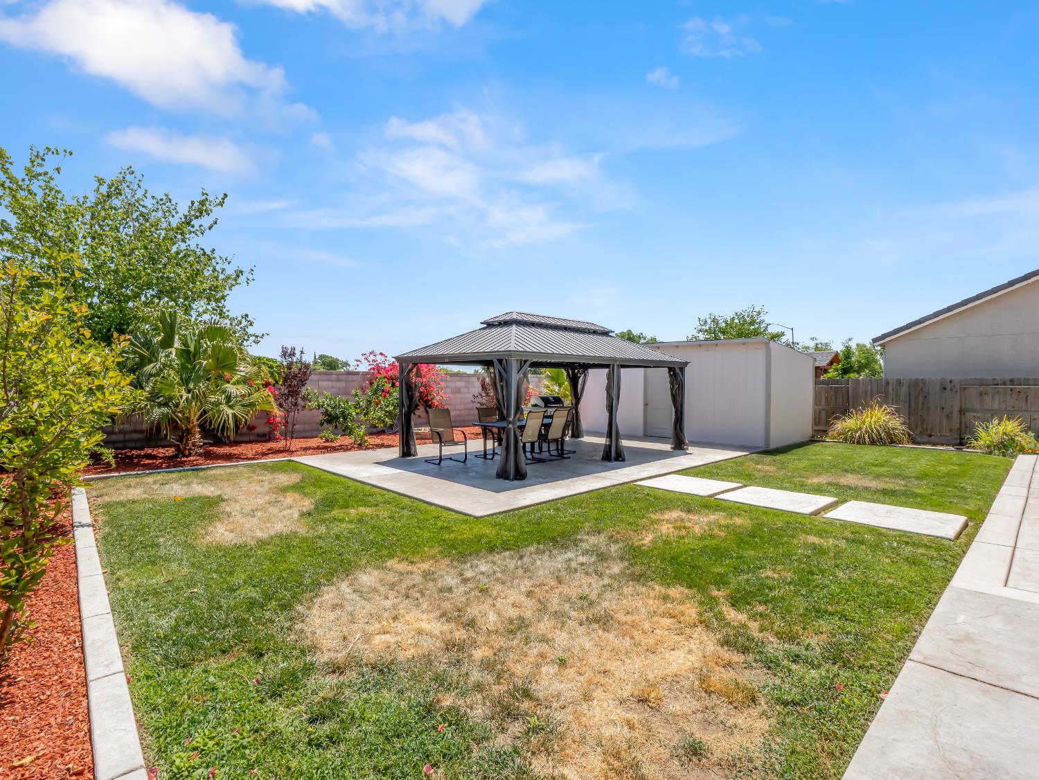 1359 Tevin Way Madera, CA 93637 - Photo 33 of 36 Gallery Image 33