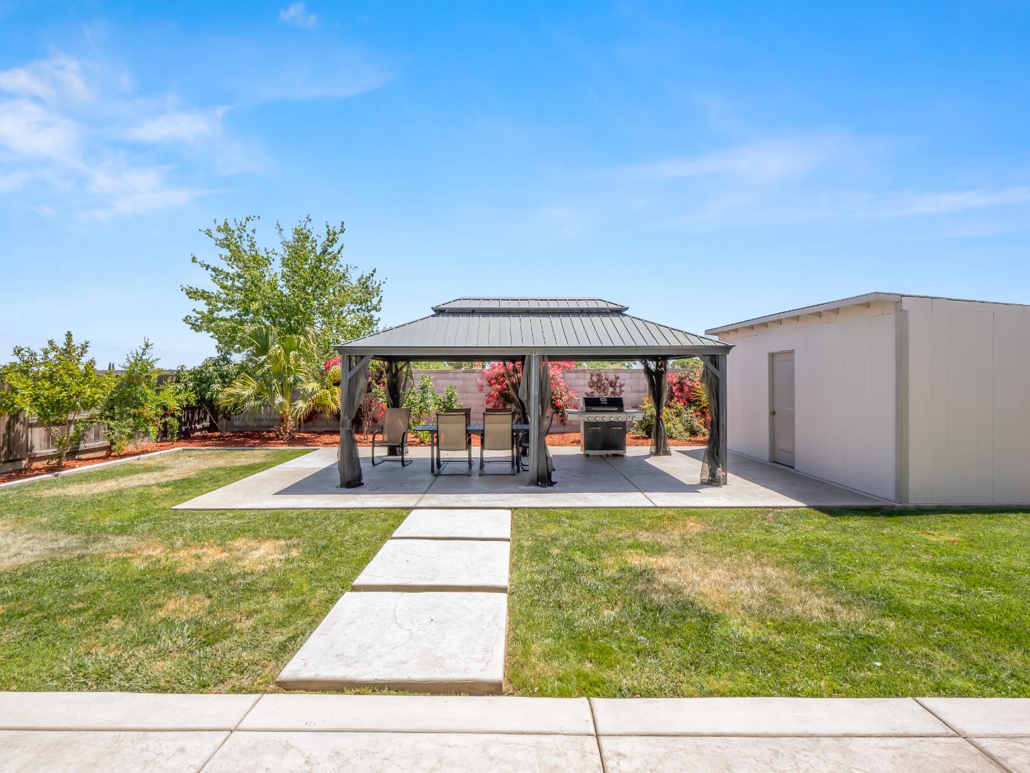 1359 Tevin Way Madera, CA 93637 - Photo 34 of 36 Gallery Image 34