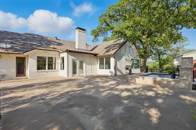 a view of a house with a outdoor space