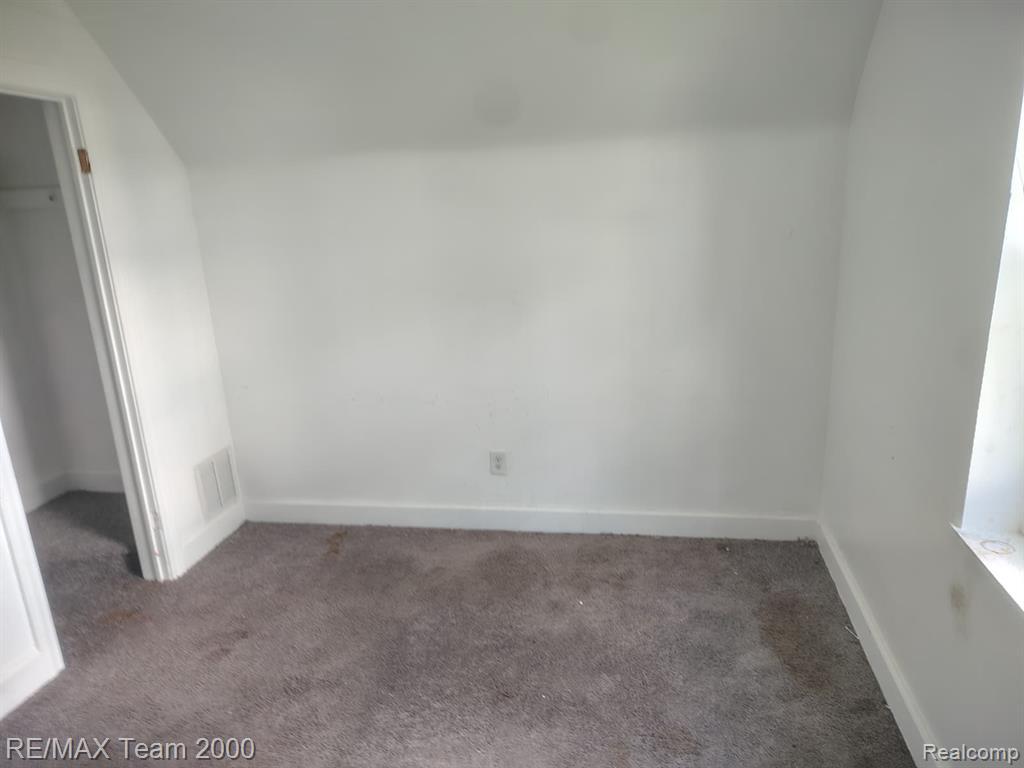 8860 Appoline Street Detroit, MI 48228 - Photo 43 of 45