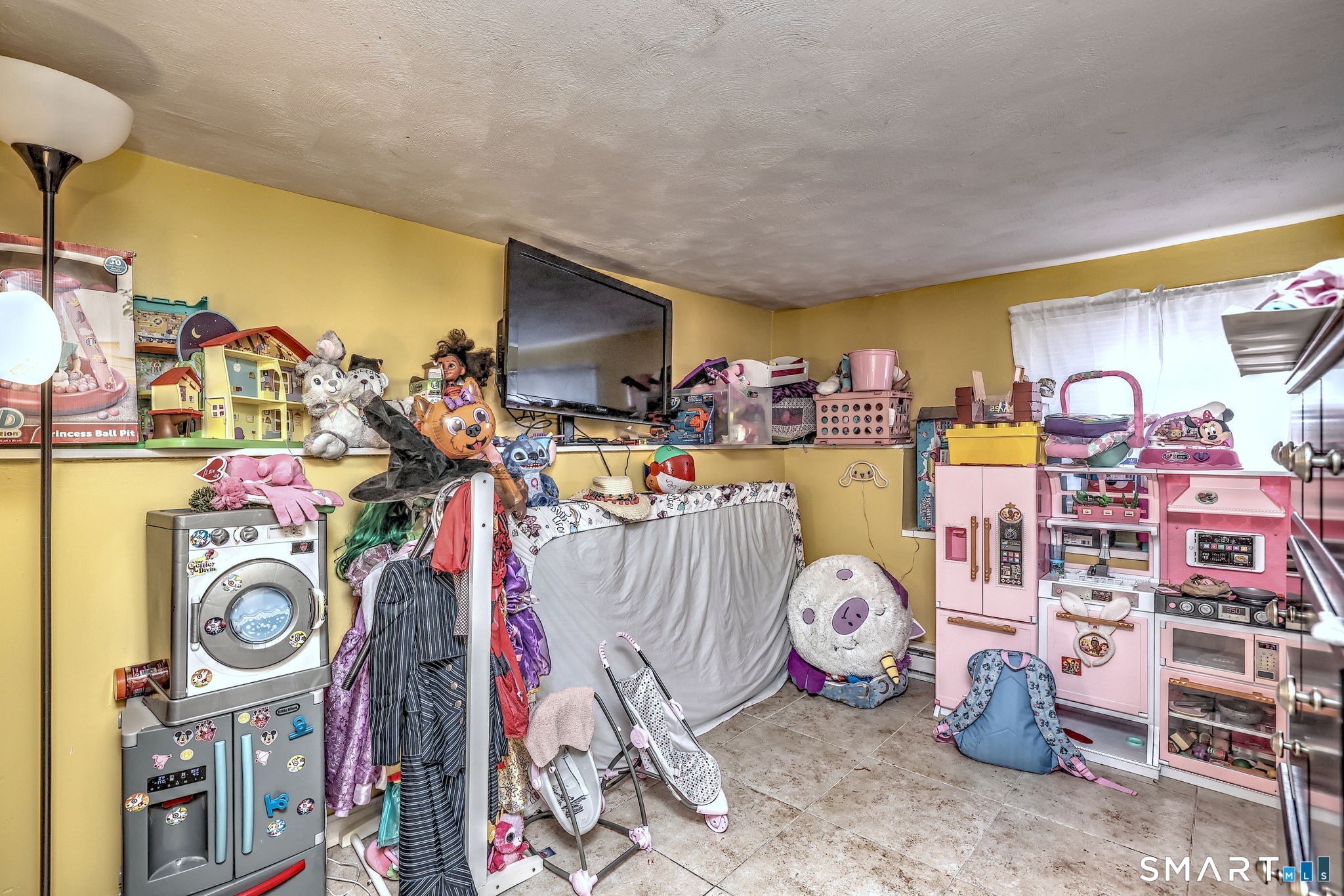 101 Hawkins Street Derby, CT 06418 - Photo 33 of 40 Lower unit