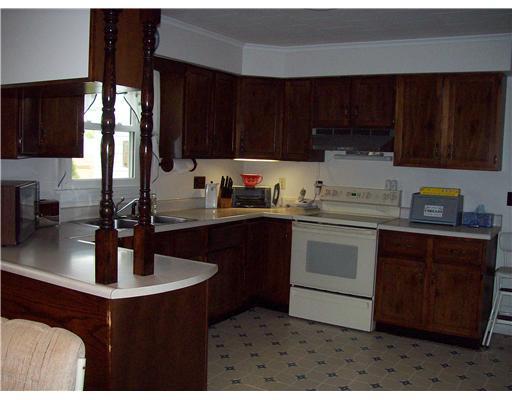 302 Silver Road Bangor, ME 04401 - Photo 7 of 13 Kitchen.