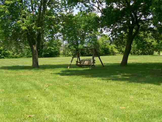 5876 Meldrum Road Casco, MI 48064 - Photo 7 of 21 31060725-6.JPG