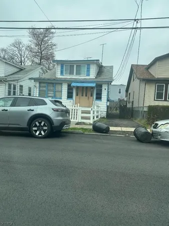 $1,750 | 15 Temple Place, Irvington, NJ 07111