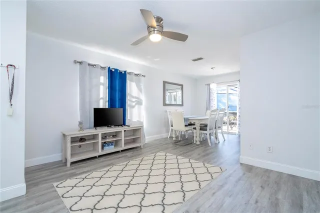 $289,000 | 50989 Highway 27, Unit 357, Davenport, FL 33897