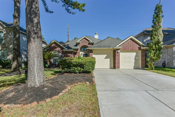 $2,300 | 13203 Yaupon Holly Lane, Houston, TX 77044