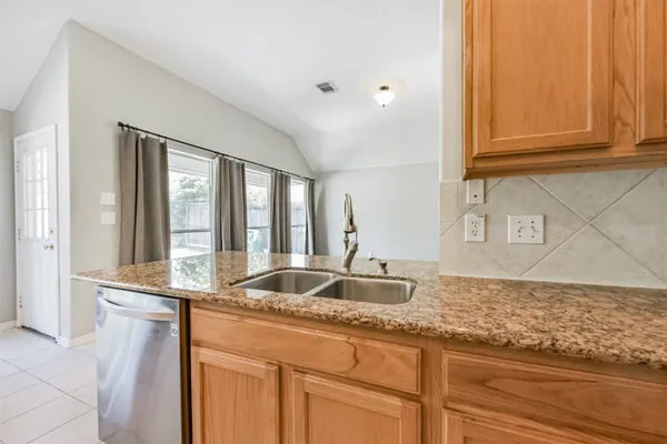 $2,300 | 13203 Yaupon Holly Lane, Houston, TX 77044