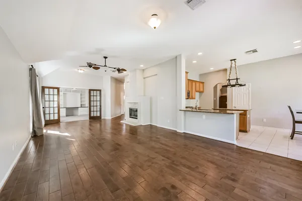 $2,300 | 13203 Yaupon Holly Lane, Houston, TX 77044