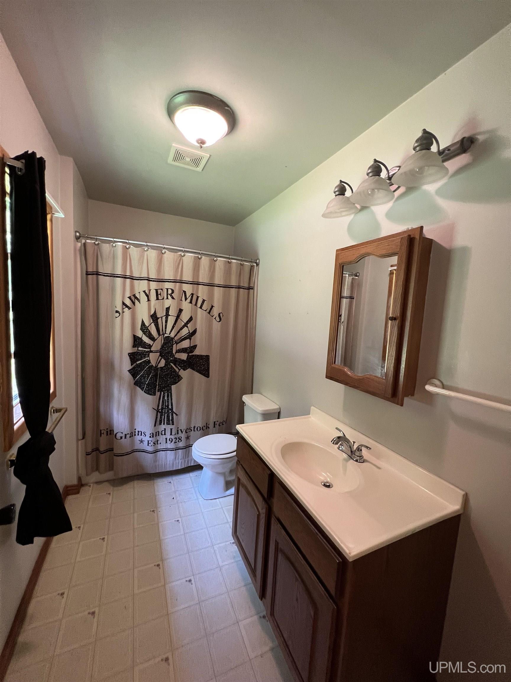 214 Hickory Street Munising, MI 49862 - Photo 23 of 26