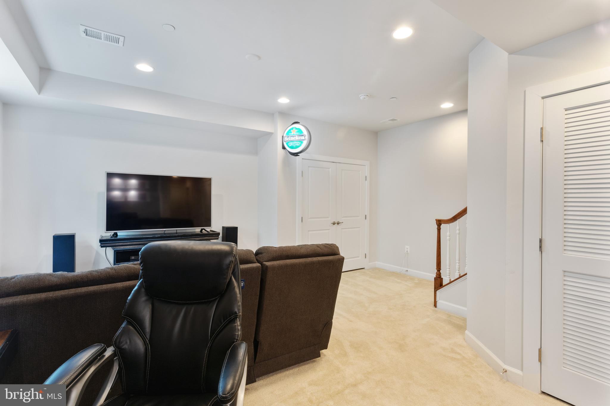 7120 Telegraph Hill Road Hanover, MD 21076 - Photo 5 of 37 Gallery Image 5