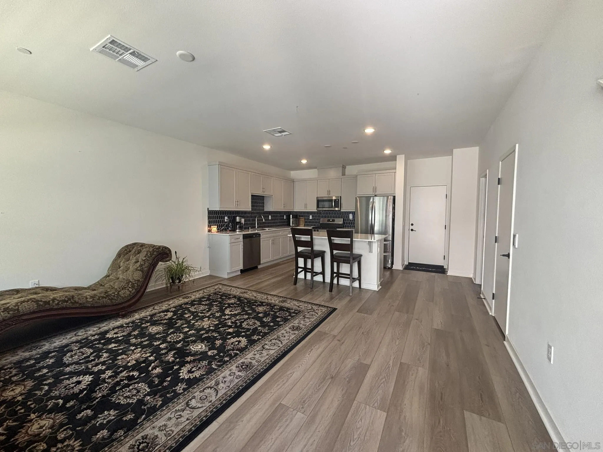312 Zest Lane Fallbrook, CA 92028 - Photo 4 of 26