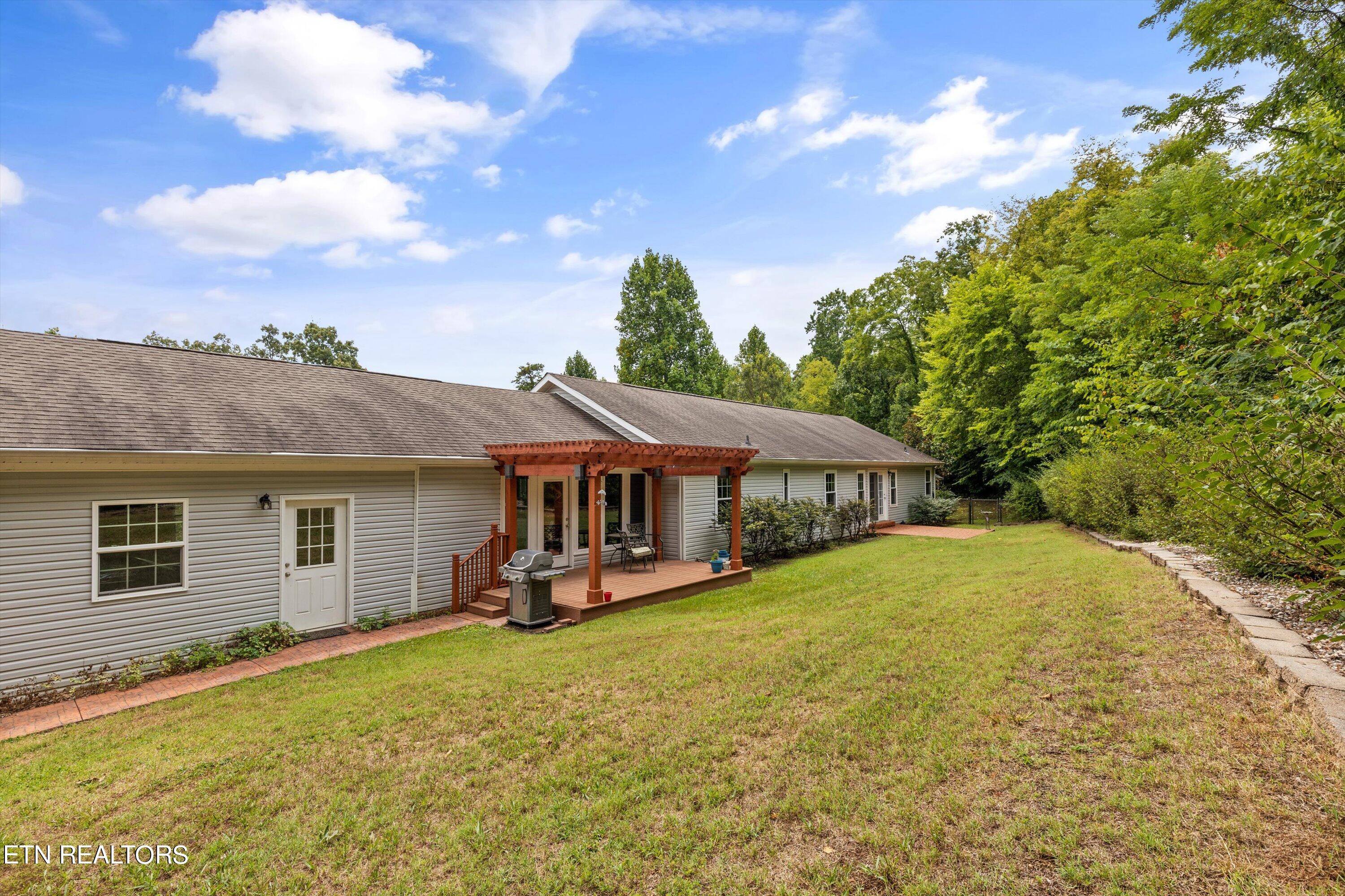 983 North Old Grey Ridge Road Friendsville, TN 37737 - Photo 36 of 46 36-983 N Old Grey Ridge Rd-42