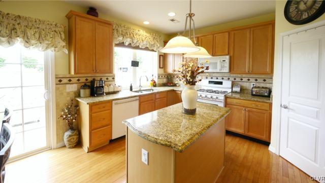 8572 Pathfinder Road Breinigsville, PA 18031 - Photo 11 of 31 Gallery Image 11