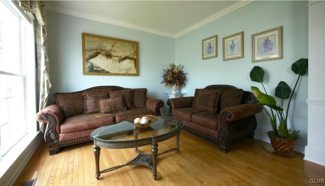 8572 Pathfinder Road Breinigsville, PA 18031 - Photo 4 of 31 Gallery Image 4