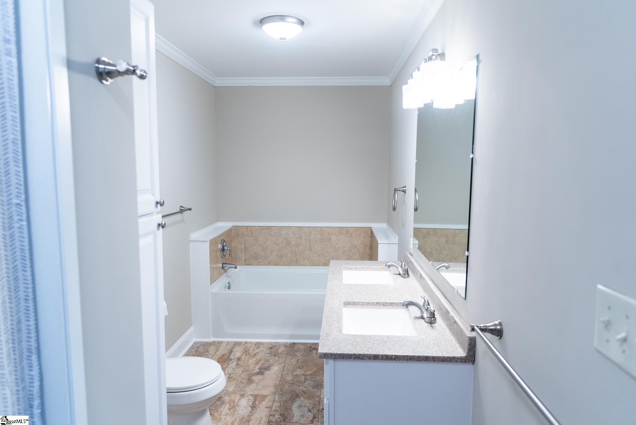 4522 Cokesbury Road Hodges, SC 29653 - Photo 8 of 22