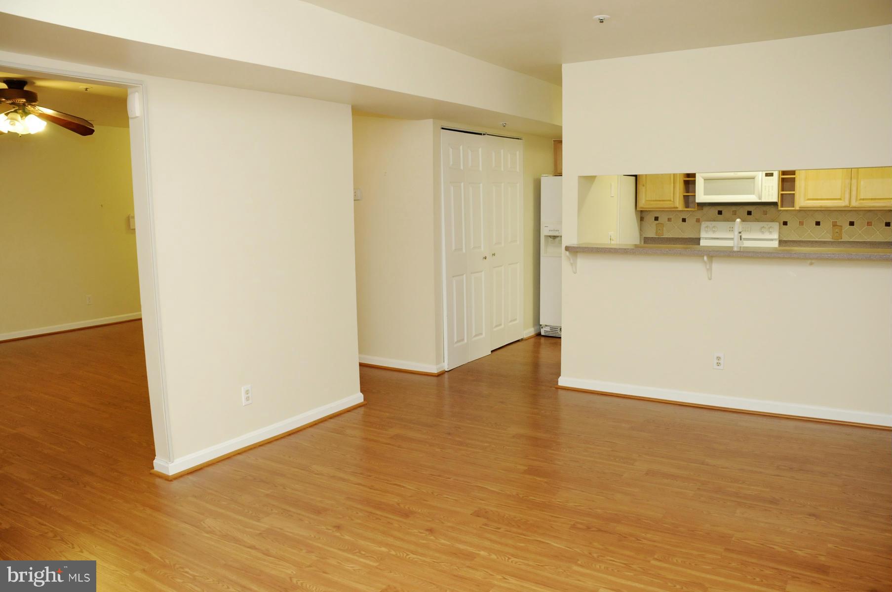 4906 Columbia Road, Unit 8125 Columbia, MD 21044 - Photo 7 of 14 Dining Room