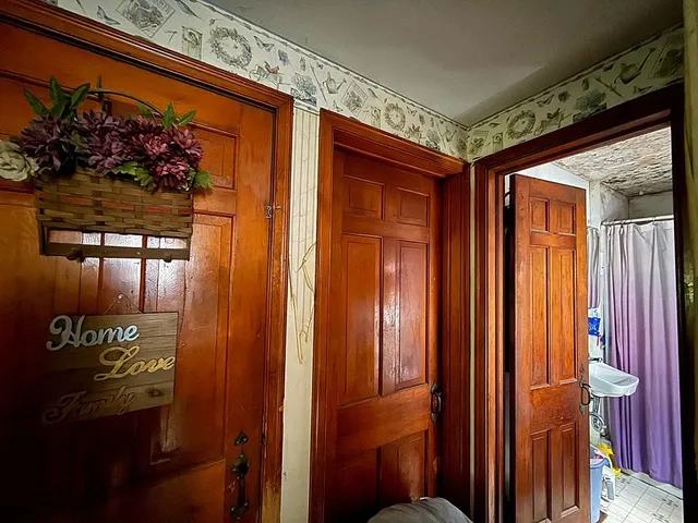 $150,000 | 98 Park Street, Rutland, VT 05701