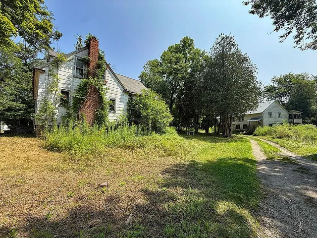 $150,000 | 98 Park Street, Rutland, VT 05701