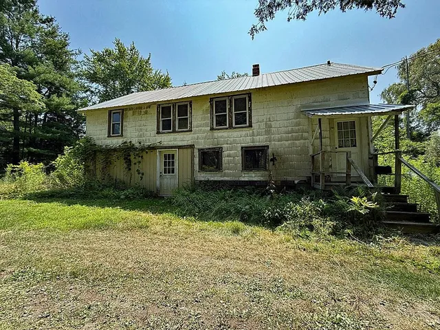 $150,000 | 98 Park Street, Rutland, VT 05701