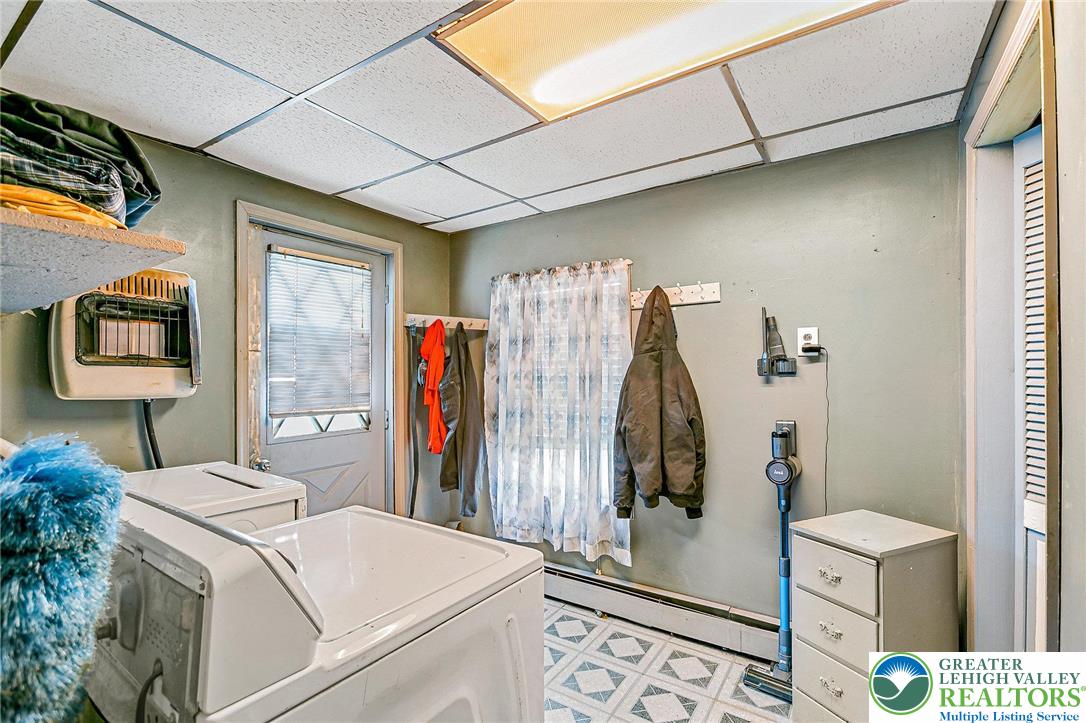 174 North Chestnut Street Bath, PA 18014 - Photo 10 of 20 a utility room with dryer and washer