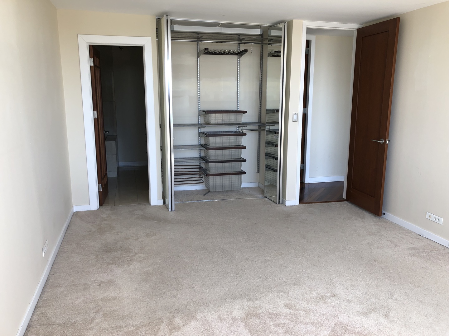 655 West Irving Park Road, Unit 3101 Chicago, IL 60613 - Photo 10 of 16