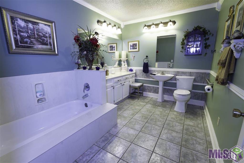 14379 Roddy Road Gonzales, LA 70737 - Photo 15 of 24 Gallery Image 15