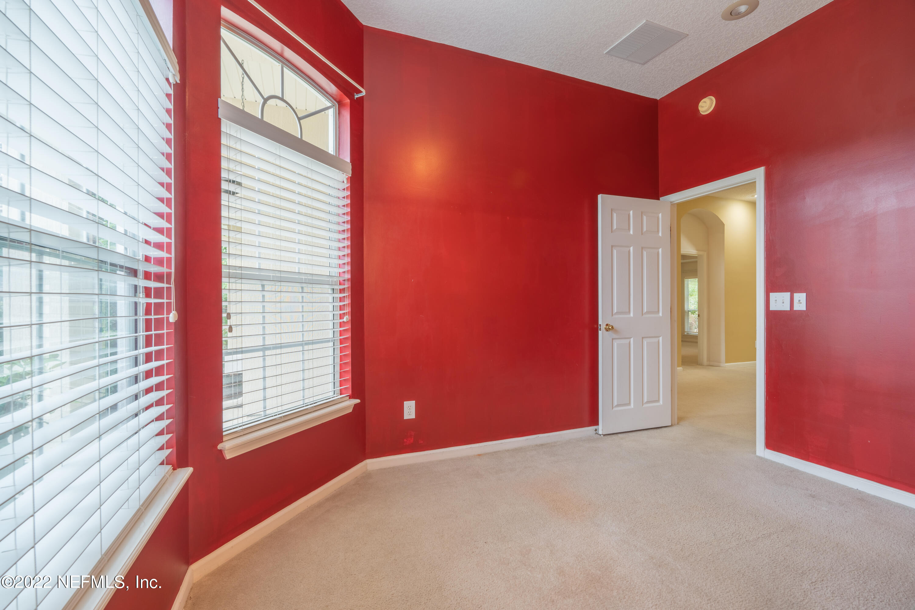 1535 Summerdown Way St. Johns, FL 32259 - Photo 8 of 38 a view of a livingroom with a window