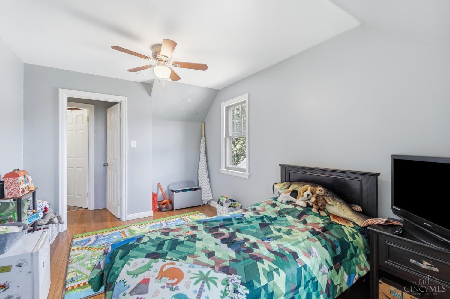 4615 Mayhew Avenue Cincinnati, OH 45238 - Photo 23 of 35