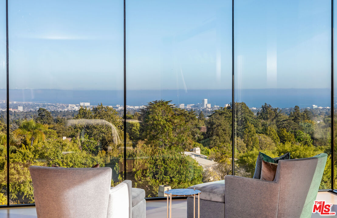 1601 Casale Road Pacific Palisades, CA 90272 - Photo 20 of 24