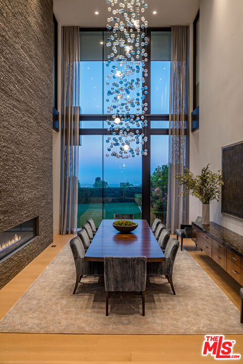 1601 Casale Road Pacific Palisades, CA 90272 - Photo 6 of 24 a backyard of a house with outdoor seating