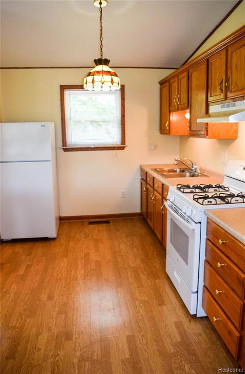 26933 Wick Road Taylor, MI 48180 - Photo 11 of 39 Gallery Image 11