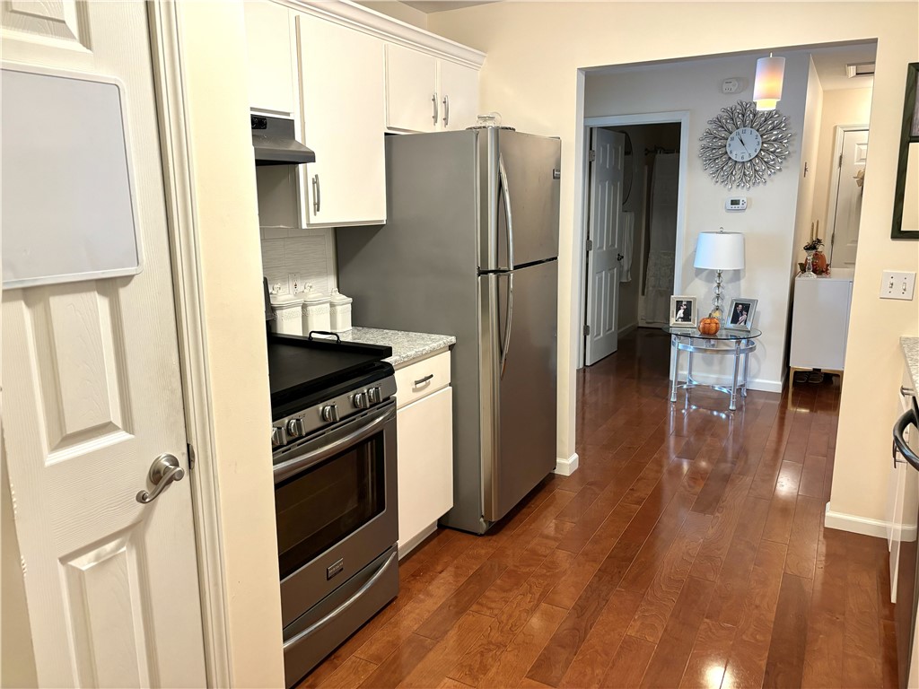 153 High Street, Unit 31 Westerly, RI 02891 - Photo 10 of 33