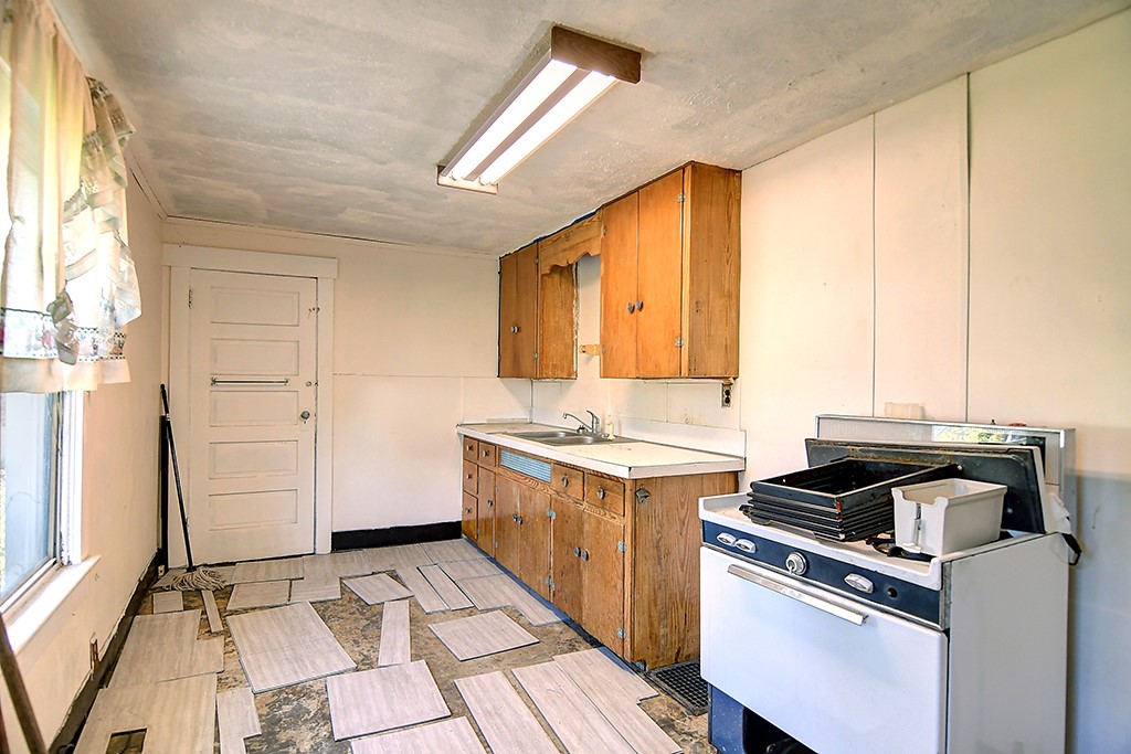 1424 Coventry Road Dayton, OH 45410 - Photo 14 of 21